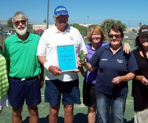 Erelidmaatskap aan Ds Dries Auret